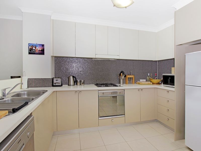 474/80 John Whiteway Drive, Gosford NSW 2250