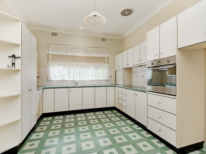 575 Pacific Highway, Wyoming NSW 2250