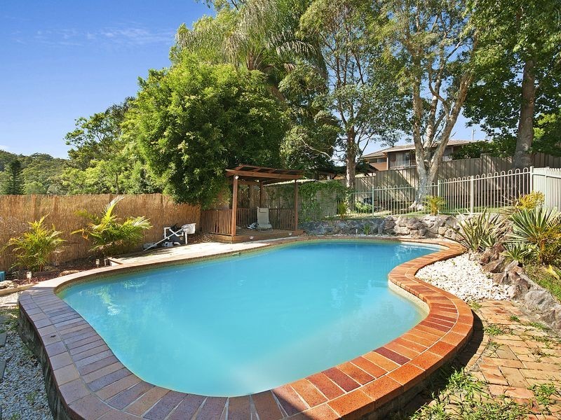 4 Rhonda Street, Wyoming NSW 2250