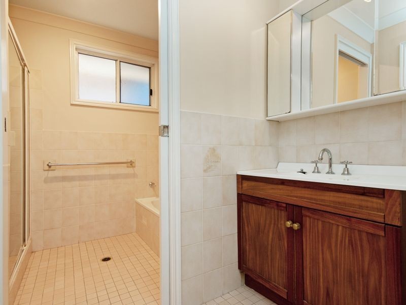 42 Clarence Road, Springfield NSW 2250