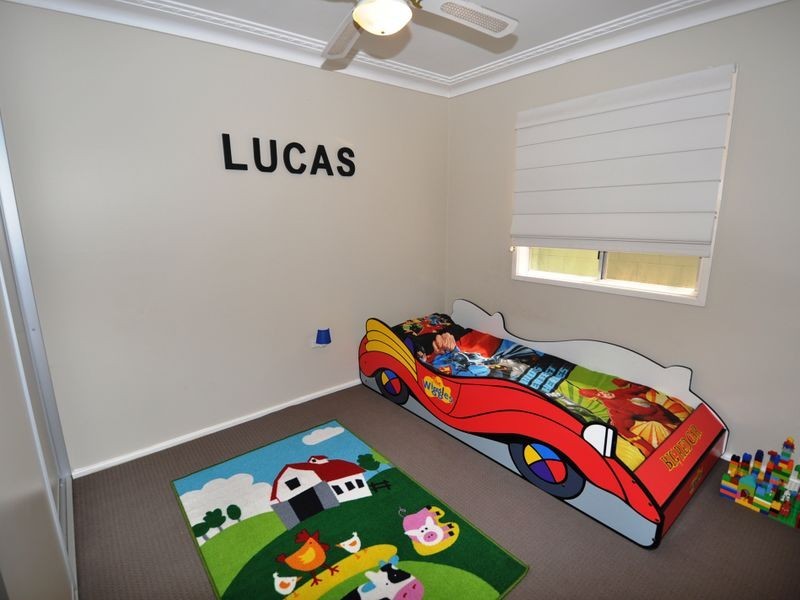 93 Turpentine Street, Wyoming NSW 2250