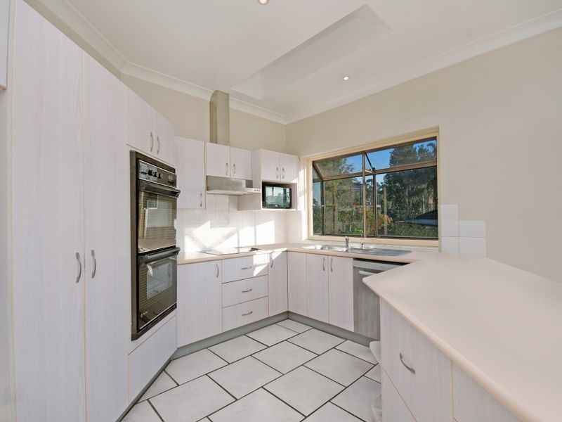48 Holcombe Avenue, Narara NSW 2250