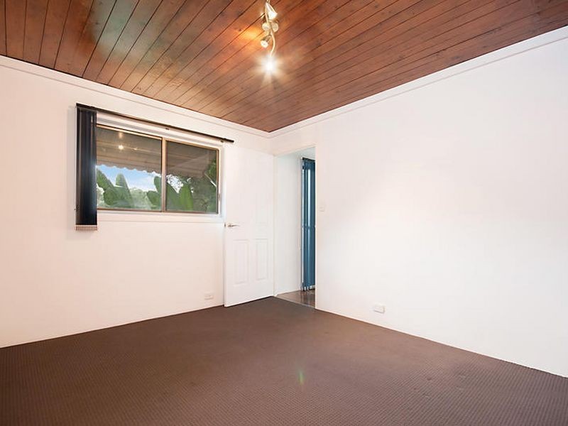 37 Lynnette Crescent, East Gosford NSW 2250