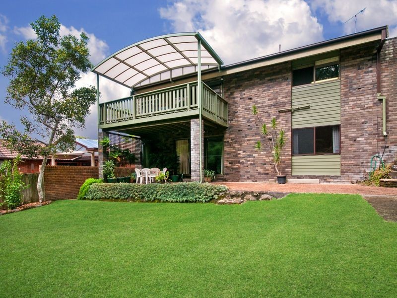 9 Fragar Avenue, Wyoming NSW 2250