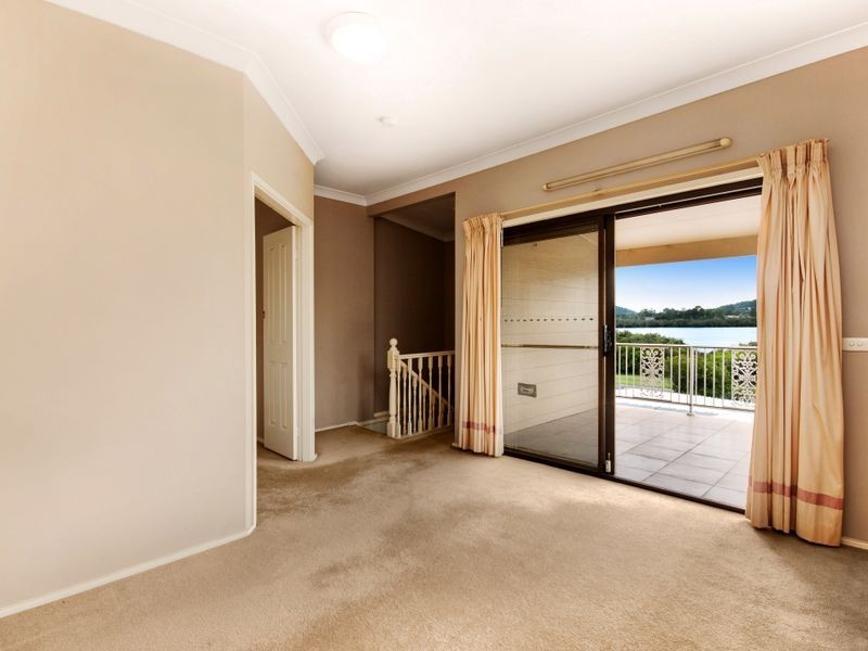 39 Bayline Drive, Point Clare NSW 2250