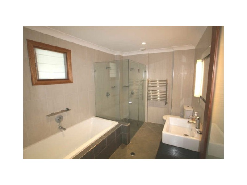 Point Frederick NSW 2250