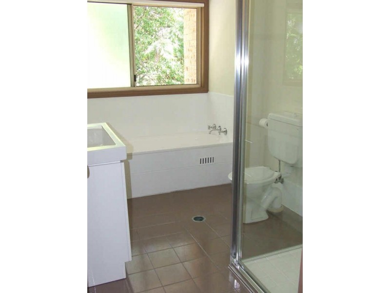 Lisarow NSW 2250