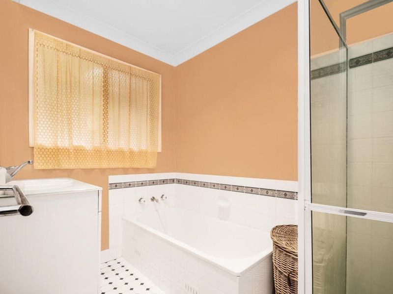 24 Alison Road, Springfield NSW 2250