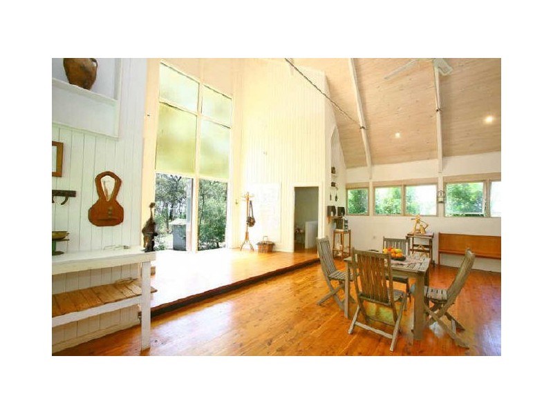 Mangrove Mountain NSW 2250