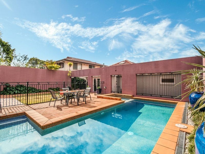 133 Albany Street, Point Frederick NSW 2250