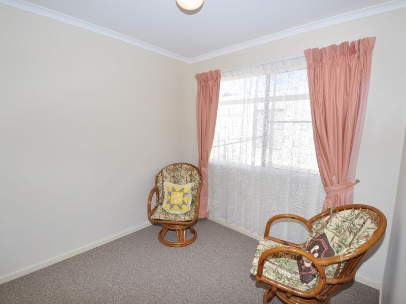 Broadlands 63 Second Avenue, Green Point NSW 2251