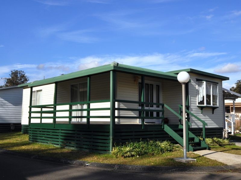 Broadlands 63 Second Avenue, Green Point NSW 2251