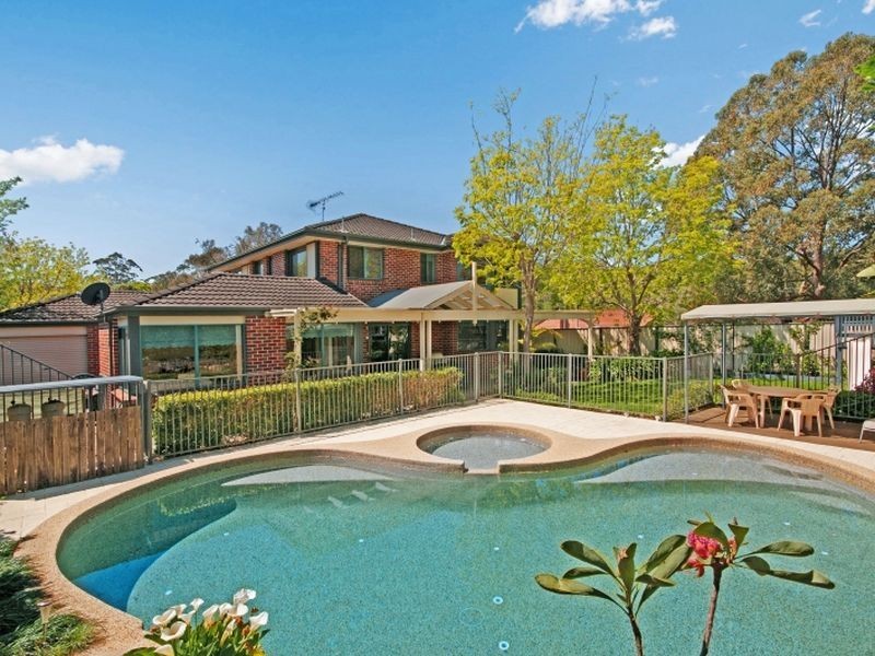 8 Coachwood Drive, Ourimbah NSW 2258