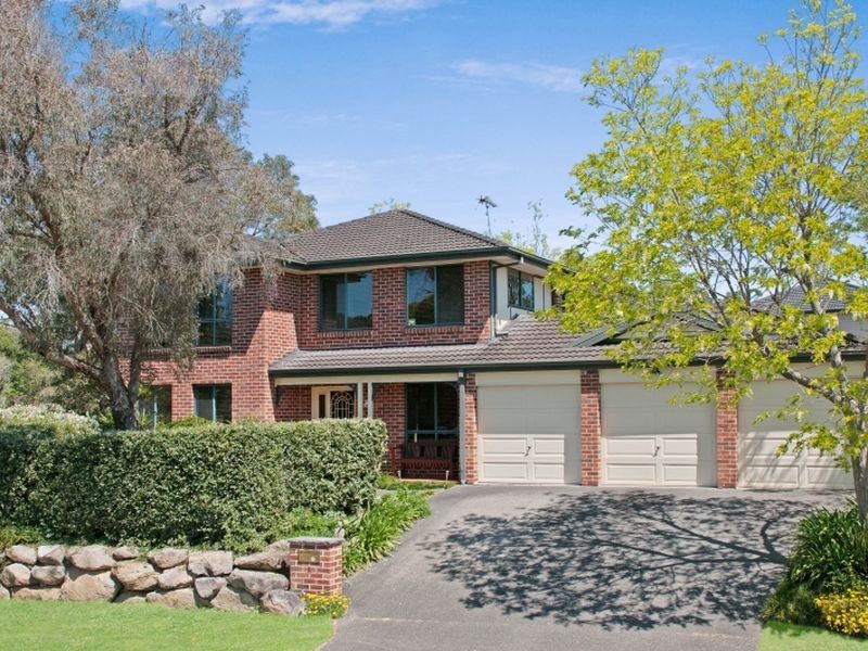 8 Coachwood Drive, Ourimbah NSW 2258