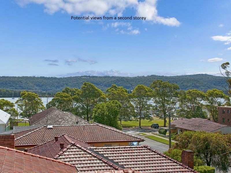 9 Duke Street, Point Frederick NSW 2250