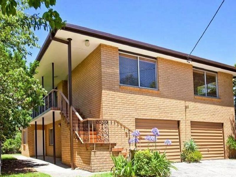 1 Eulalia Avenue, Point Frederick NSW 2250