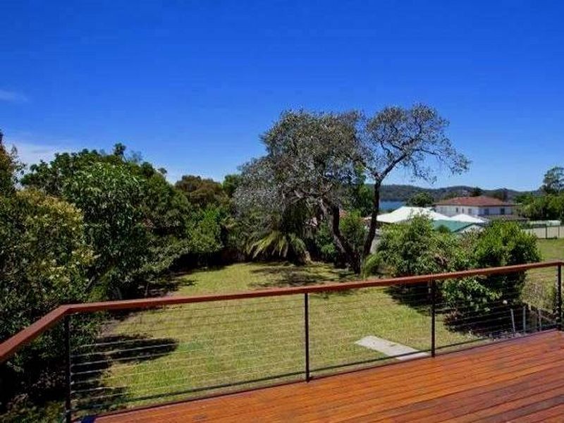 1 Eulalia Avenue, Point Frederick NSW 2250