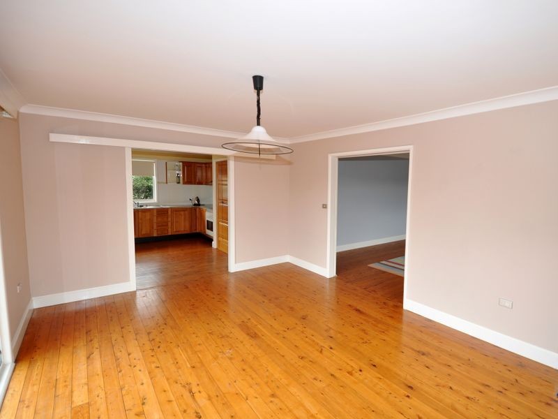 1 Eulalia Avenue, Point Frederick NSW 2250