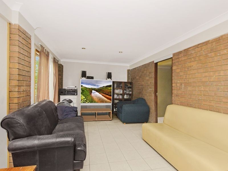 599 Pacific Highway, Wyoming NSW 2250