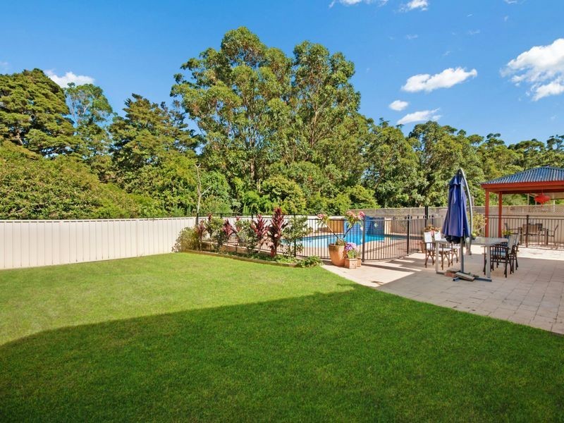11 Woodbine Close, Lisarow NSW 2250