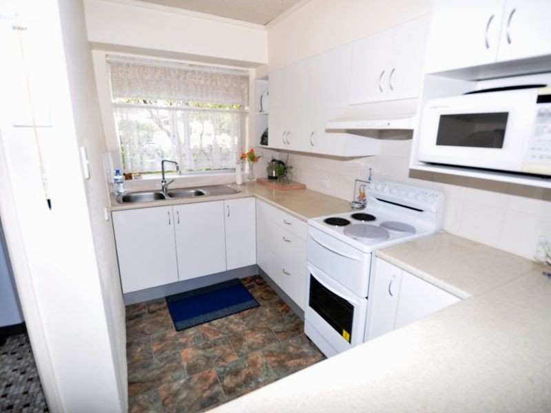 2/42 Frederick Street, Point Frederick NSW 2250