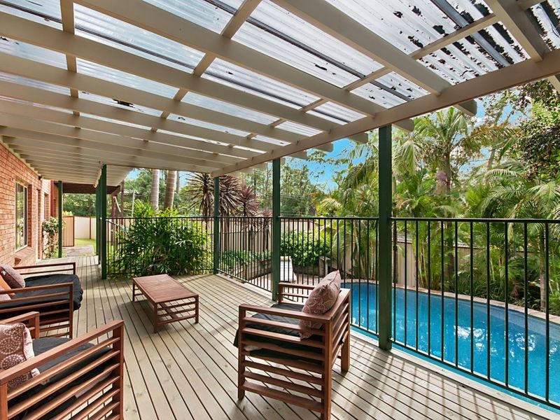 1 Cambourn Drive, Lisarow NSW 2250