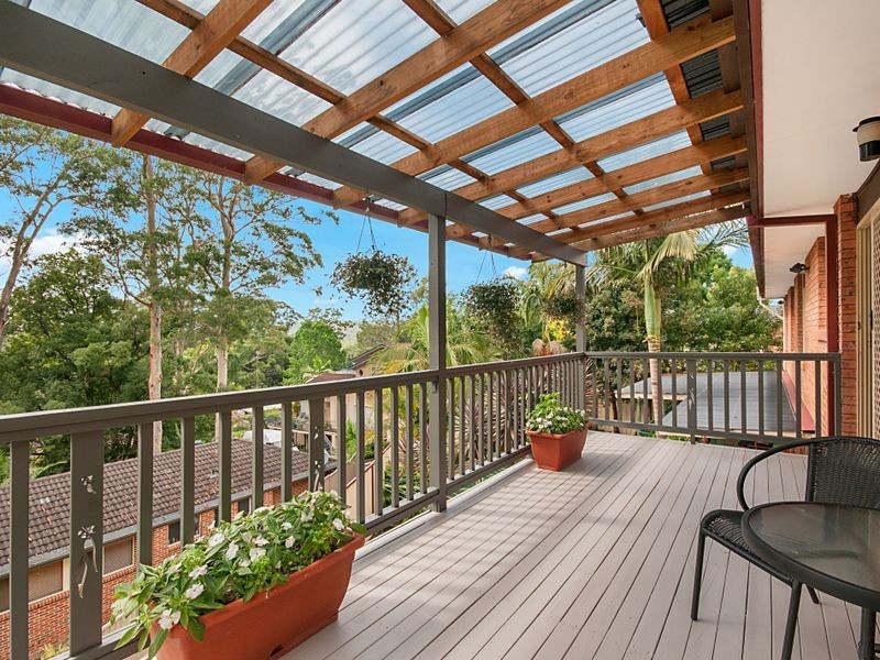 1 Cambourn Drive, Lisarow NSW 2250