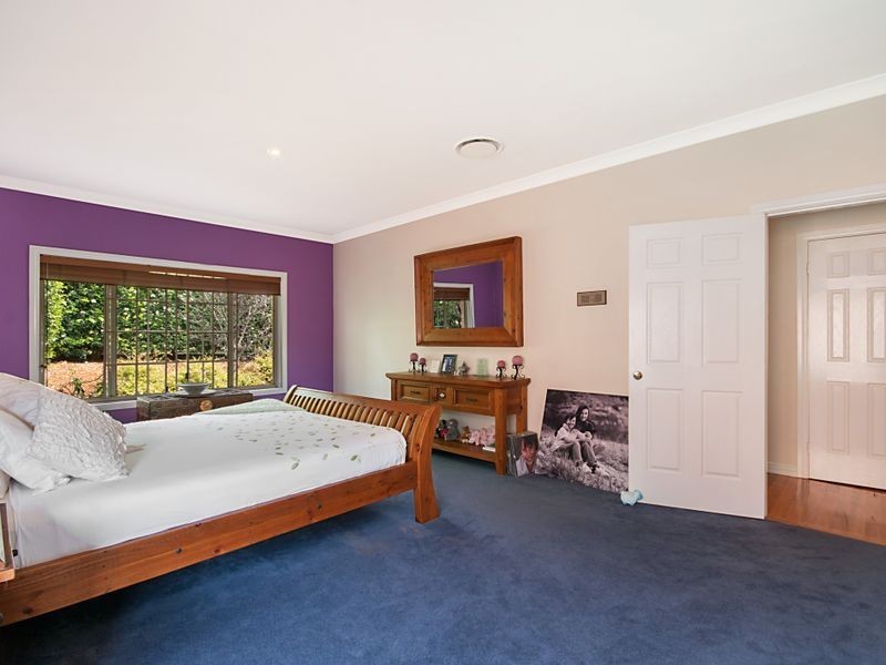 1 Cambourn Drive, Lisarow NSW 2250