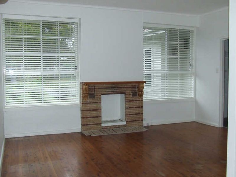 9 Auburn Street, Point Frederick NSW 2250