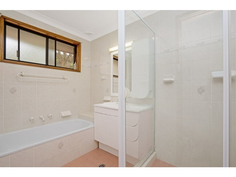 21 Darryl Road, Wyoming NSW 2250