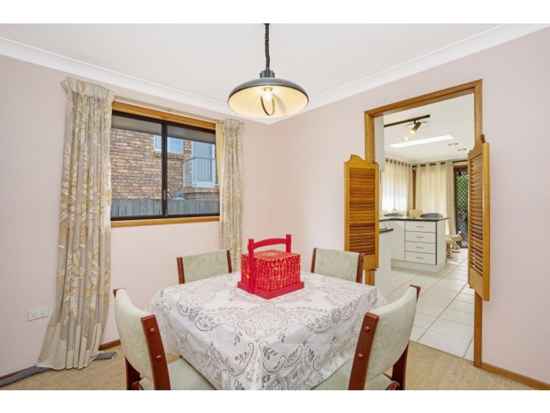 21 Darryl Road, Wyoming NSW 2250