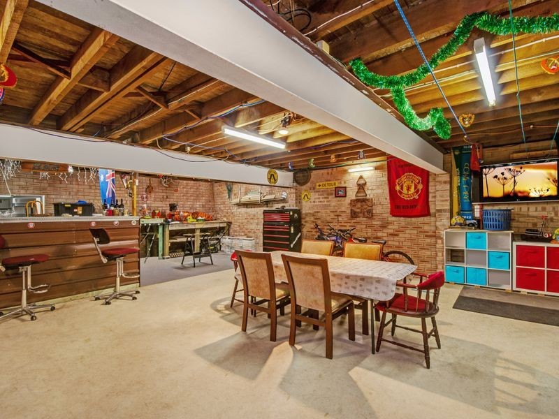 16 Small Street, Wyoming NSW 2250