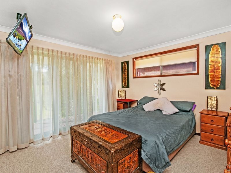 16 Small Street, Wyoming NSW 2250