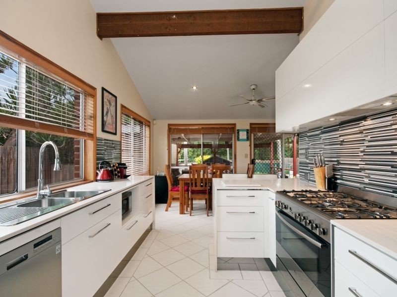 5 Hardy Close, Lisarow NSW 2250