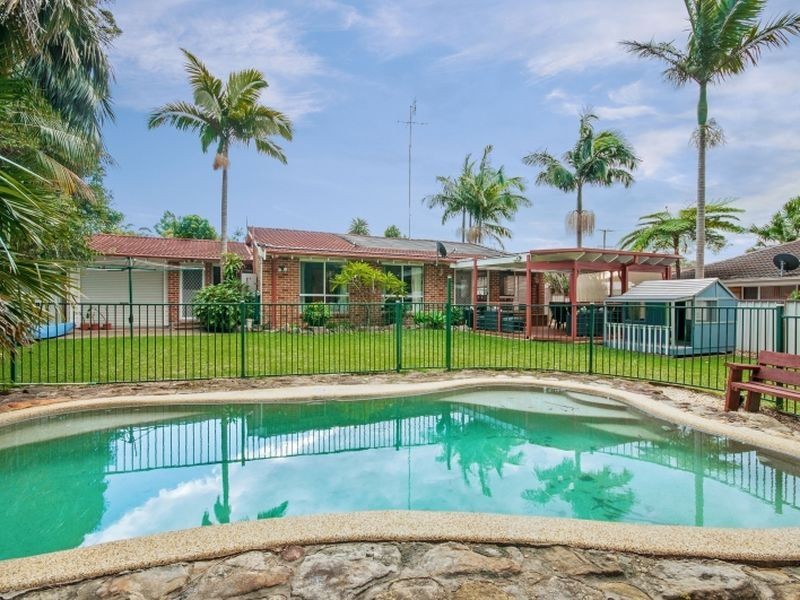 5 Hardy Close, Lisarow NSW 2250