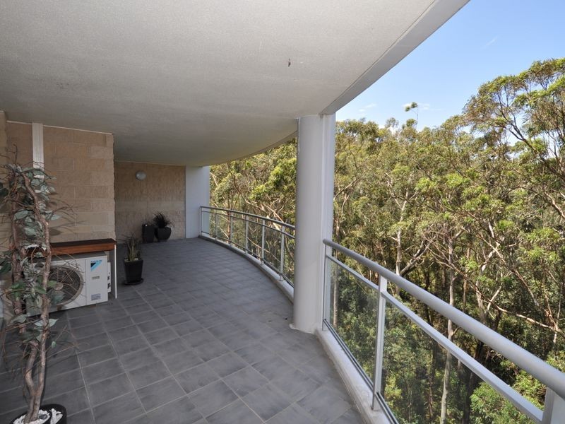 463/80 John Whiteway Drive, Gosford NSW 2250