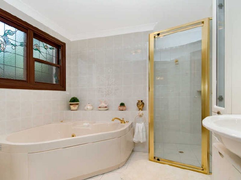 39 Albany Street, Point Frederick NSW 2250