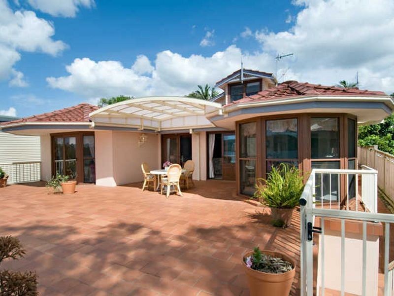 39 Albany Street, Point Frederick NSW 2250