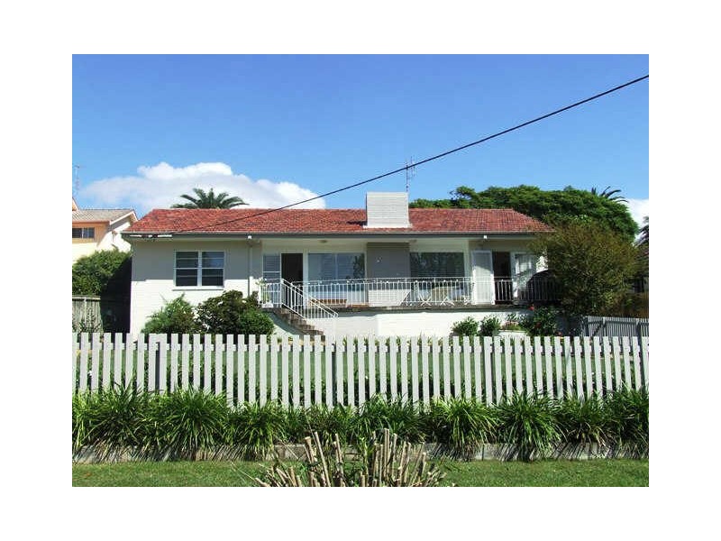 Point Frederick NSW 2250