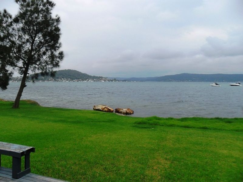 319C Avoca Drive, Green Point NSW 2251