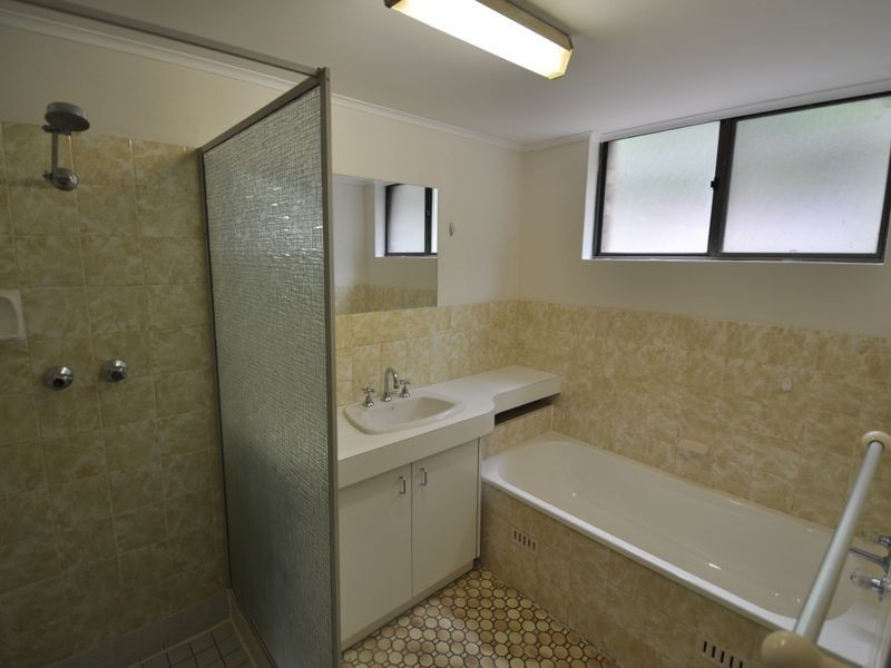 1/144 Faunce Street, Gosford NSW 2250