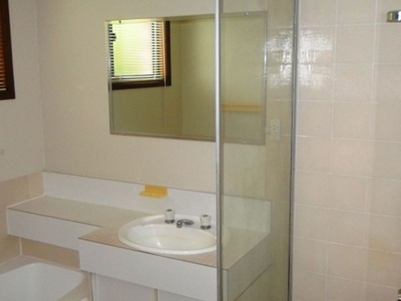 17 Holland Close, Springfield NSW 2250