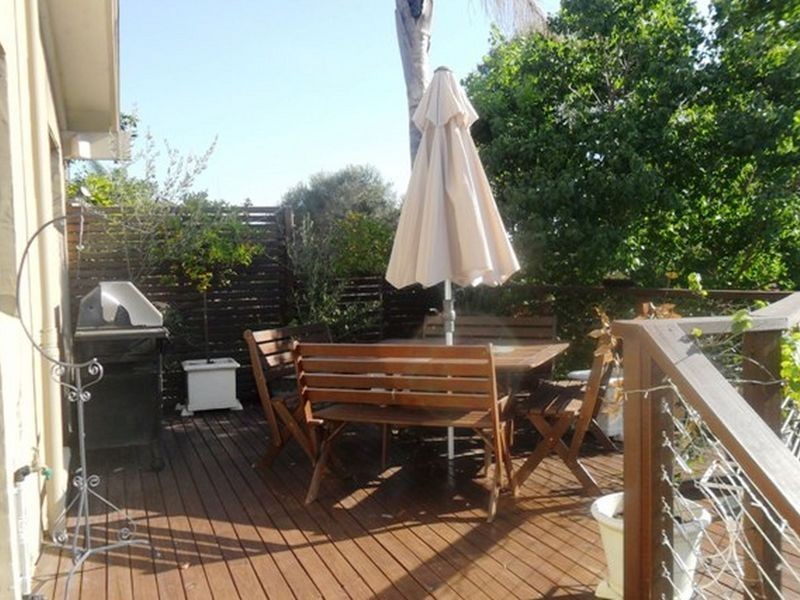 215 Avoca Drive, Green Point NSW 2251