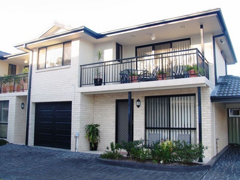 3/12 Pemell Street, Wyoming NSW 2250