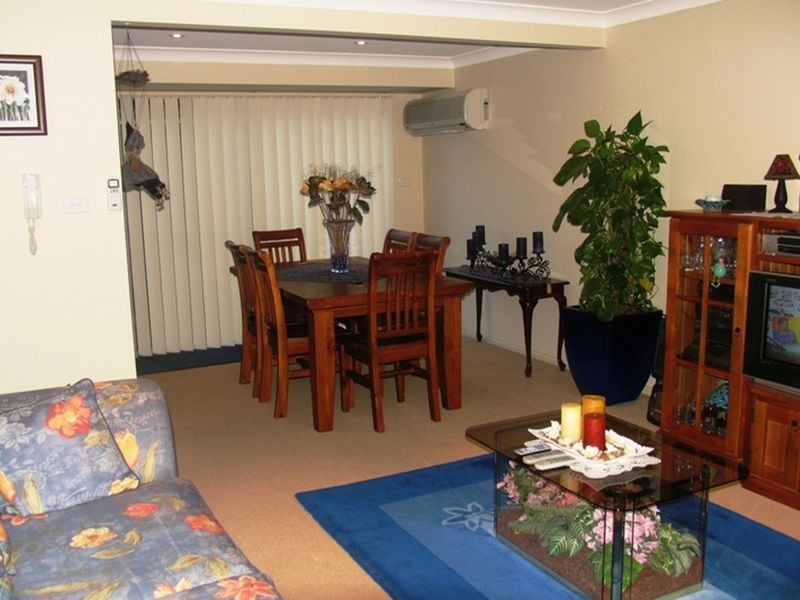 3/12 Pemell Street, Wyoming NSW 2250