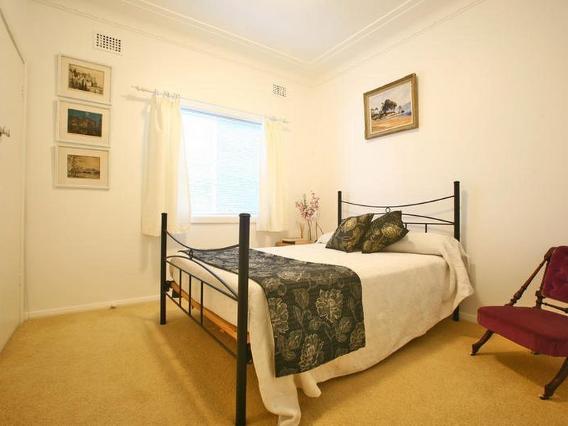 3 Masons Parade, Point Frederick NSW 2250