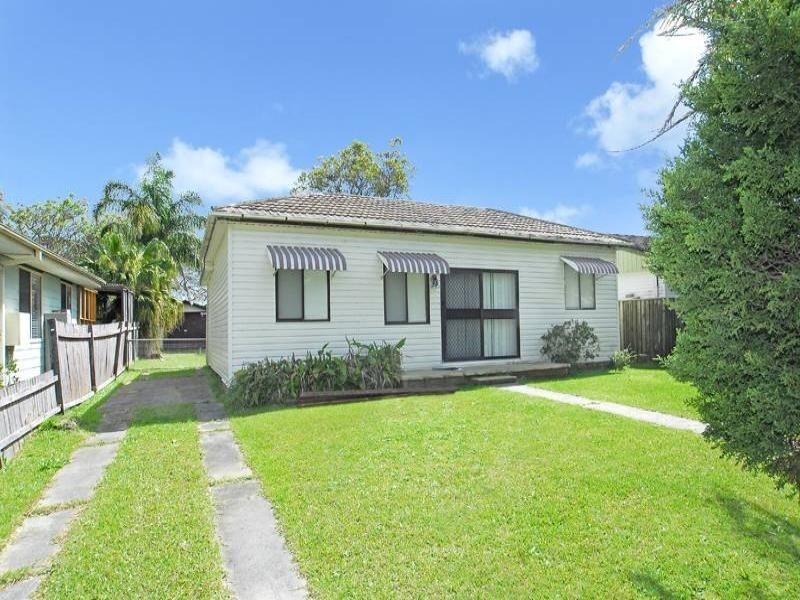951 The Entrance Road, Forresters Beach NSW 2260