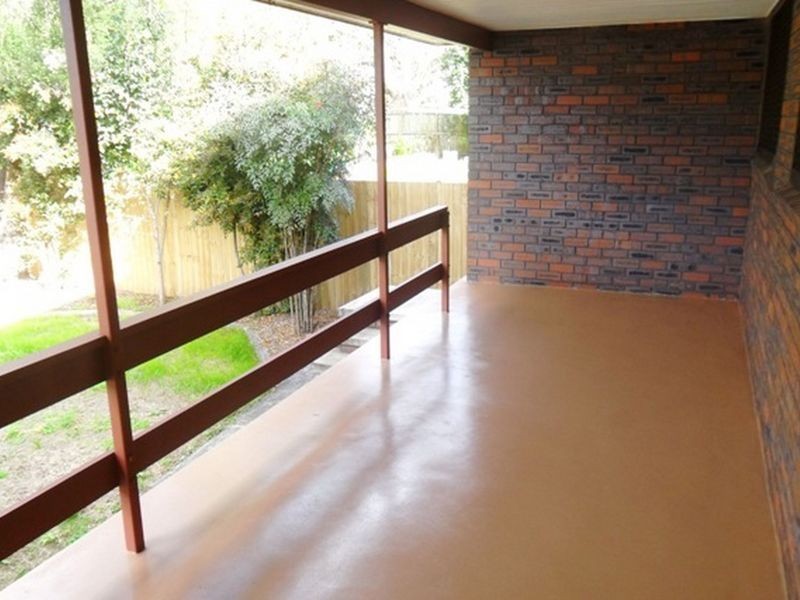 5 Beaumont Avenue, Wyoming NSW 2250