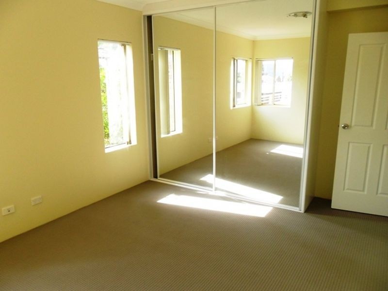 2/44 Frederick Street, Point Frederick NSW 2250