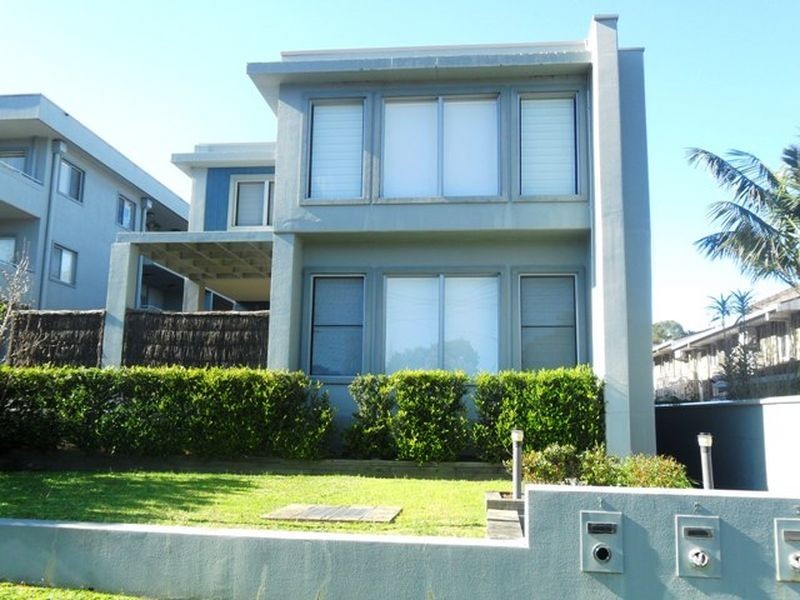 3/11 Moore Street, Gosford NSW 2250
